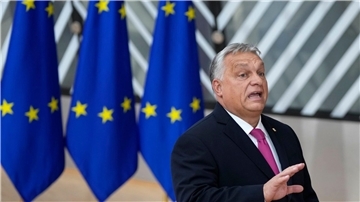Wenn Viktor Orbán EU-Beschlüsse in seinem Sinne vorbereitet, ist bei den Partnern oft von „Erpressung“ die Rede.