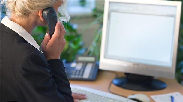 „Führung in Teilzeit“: Berichte aus Praxis bei ÜBV-Netzwerktreffen Wie Führung in Teilzeit funktioniert, beschäftigt das Netzwerktreffen des ÜBV am 29. August in Zeven. Die Sparkasse liefert Best Practices und öffnet Türen für alle Interessierten.
