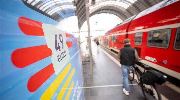 Ein halbes Jahr Deutschlandticket: Was hat es gebracht? Wie geht es künftig mit dem Deutschlandticket weiter?