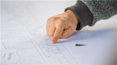 Wie geht es weiter mit der Kaistraße in Bremerhaven-Geestemünde? Bei einer Bürger-Informationsveranstaltung des städtischen Planungsamtes stießen die Pläne nicht bei allen auf Begeisterung.
