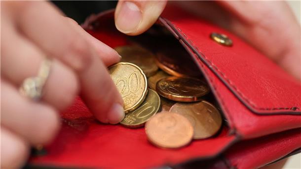 Manche Kinder haben schlechtere Chancen Wie viel Geld Kinder später verdienen, hängt oft von ihren Eltern ab.