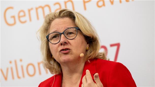 Will zu einem Treffen der Beteiligten des Wiederaufbaufonds Afghanistan Reconstruction Trust Fund einladen: Svenja Schulze.