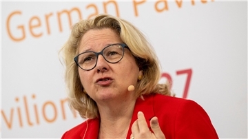 Will zu einem Treffen der Beteiligten des Wiederaufbaufonds Afghanistan Reconstruction Trust Fund einladen: Svenja Schulze.