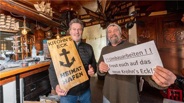 Willy Reinhard (links) und Michael Reckers wollen neuen Schwung ins „Krohn’s Eck“ bringen.