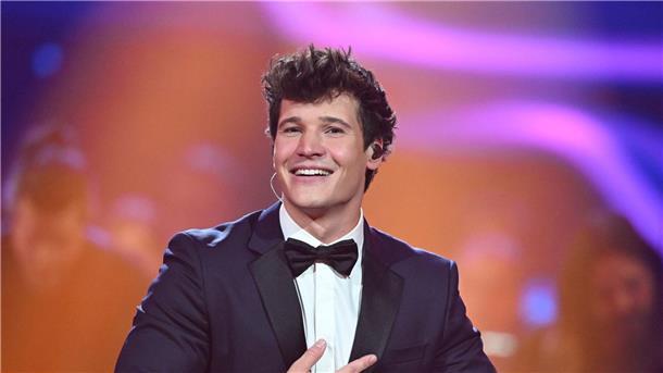 Mariah Carey wieder auf der Eins - „Atemlos“ stürzt ab Wincent Weiss hat es mit 15 weihnachtlichen Popsongs an die Spitze der Albumcharts geschafft.