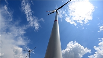 Wind gibt es im Cuxland genug. Aber der Ausbau der Windparks ist nicht einfach, weil ein Großteil des Kreises wegen des Marineflugplatzes nicht mit hohen Wind-Riesen bebaut werden darf.