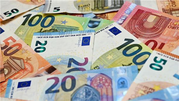 Verbraucherkredite im Test - Bafin sieht teils Defizite „Wir beobachten, dass Banken immer wieder Kredite vergeben, die für Verbraucherinnen und Verbraucher in der finanziellen Überforderung oder Überschuldung enden.“