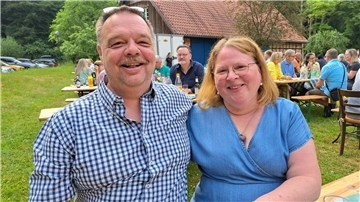„Wir dachten, wir wohnen schon auf dem Land. Dann kamen wir nach Altwistedt“: Uwe Neumann (l.) mit seiner Frau Belinda Neumann aus Hessen