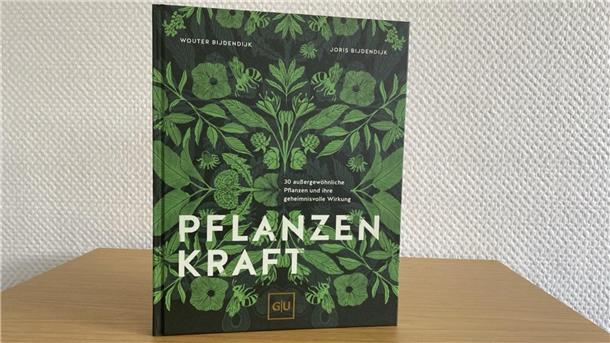 Ein Buchcover mit Pflanzen.