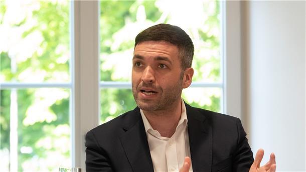 FDP grenzt sich vor Niedersachsen-Wahl von CDU ab Wirbt vor der Landtagswahl in Niedersachsen um Zweitstimmen im bürgerlichen Lager für seine Partei: Konstantin Kuhle, Generalsekretär der FDP Niedersachsen.