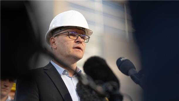 Niedersachsen fordert Unterstützung für Stahlindustrie Wirtschaftsminister Tonne fordert Schutz und Unterstützung für die Stahlbranche. (Archivbild)