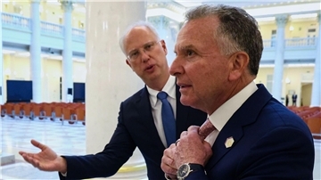 Russischer Sondergesandter in USA - Dialog soll weitergehen Witkoff und Dmitrijew sollen sich US-Medien zufolge nun erneut treffen. (Archivbild)