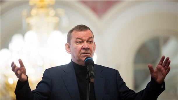 Wladimir Urin verlässt das Bolschoi Theater. (Archivbild)