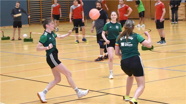 Prellball MTV Wohnste Victoria Miesner, Julina Ehlert, Katharina Rann