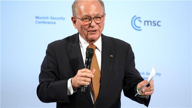 Ischinger: Internationaler Vorstoß gegen Nuklearkatastrophen Wolfgang Ischinger bei seiner Abschlussrede zur Münchner Sicherheitskonferenz im vergangenen Jahr.