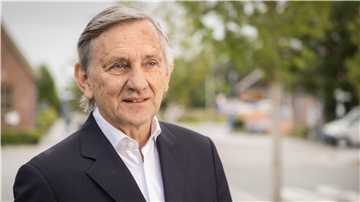 Wolfgang Müller kandidiert für die Partei dieBasis.