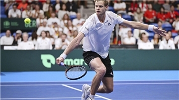 Yannick Hanfmann hat eine Überraschung gegen Novak Djokovic knapp verpasst.