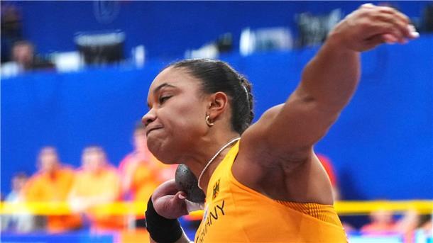 Ogunleye strahlt über EM-Silber - Mihambo rettet Bronze Yemisi Ogunleye gewann Silber bei der Hallen-EM.