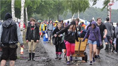 Zaungäste sind diesmal nicht erwünscht: Anreise der Teilnehmenden am Hurricane-Festival.