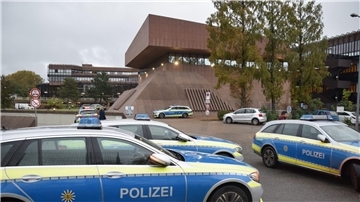 Ziel der Verdächtigen: aufwendige Polizeieinsätze auslösen und das Sicherheitsempfinden der Bevölkerung stören.
