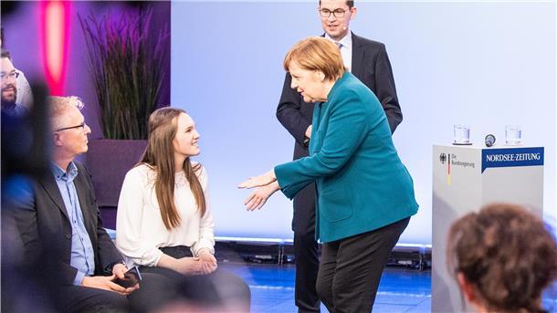 Angela Merkel kommt nach Bremerhaven Angela Merkel beim Bürgerdialog in Bremerhaven.