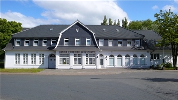 großes Gebäude