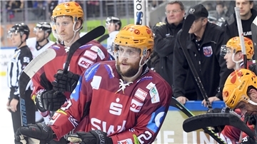 Zum Zuschauen verbannt: Während in anderen Ländern schon wieder Eishockey gespielt wird, müssen die Fischtown Pinguins weiterhin auf den Spielbetrieb warten.