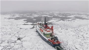 Zurzeit ist die „Polarstern“ für die „MOSAiC“-Expedition in der Arktis, danach geht es zum nächsten Einsatz in die Antarktis. Der Forschungseisbrecher wird 38 Jahre alt.