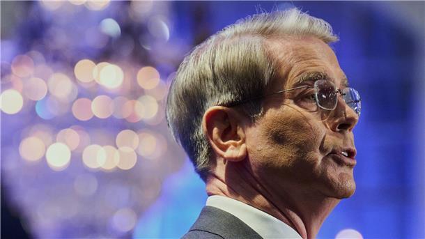 US-Finanzminister nach China-Deal zuversichtlich Zuversichtlich, was die Lieferung aus seltenen Erden gefertigter Magneten in die USA angeht: US-Finanzminister Scott Bessent.