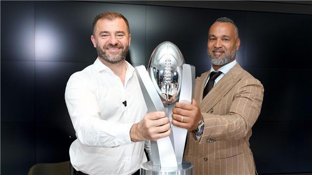 Krach in Football-Liga: Auch Geschäftsführer tritt zurück Zwischen Liga-Geschäftsführer Zeljko Karajica (l) und Commissioner Patrick Esume gab es Streit.